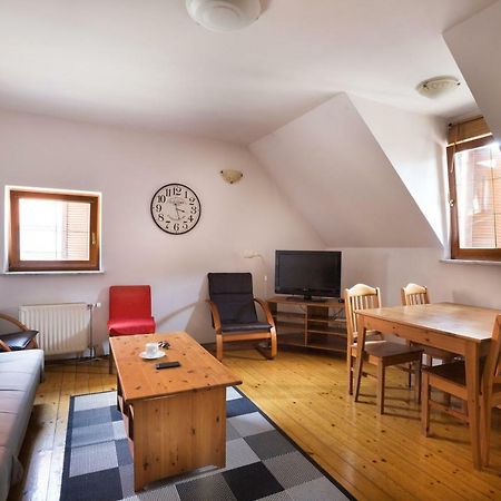 Spacious 2-Bedroom Apartment Zabjak With Ac Tour As Любляна Екстериор снимка