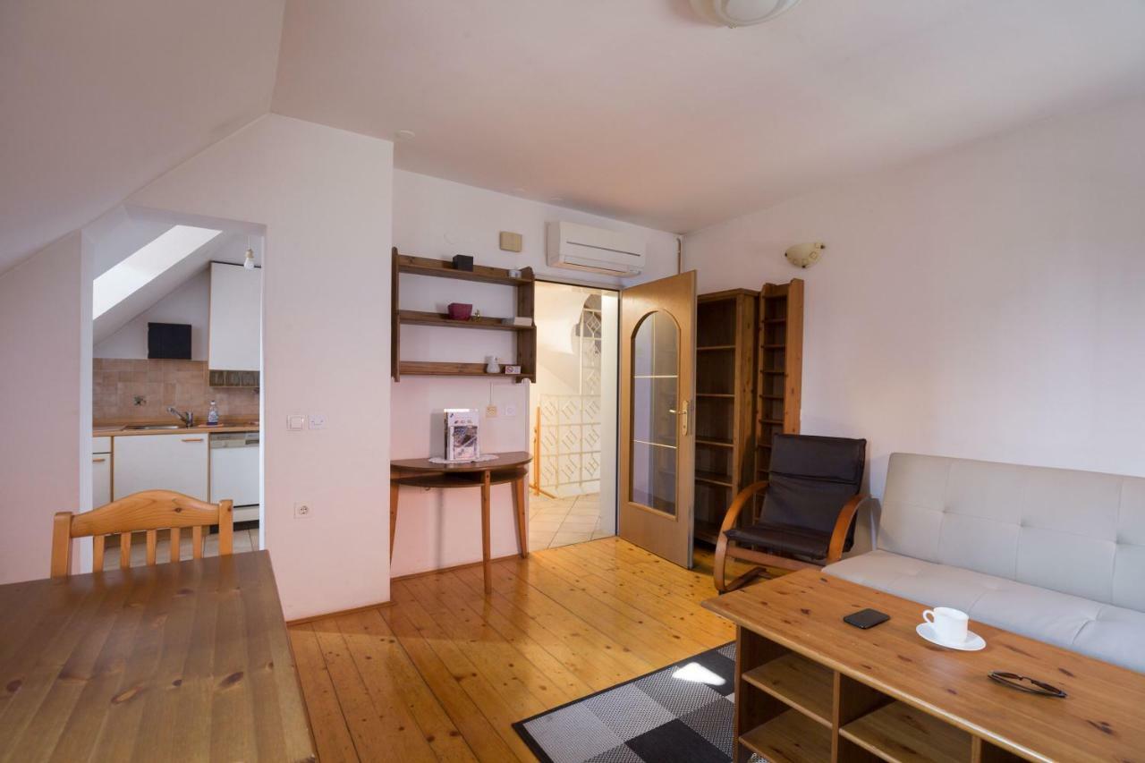 Spacious 2-Bedroom Apartment Zabjak With Ac Tour As Любляна Екстериор снимка